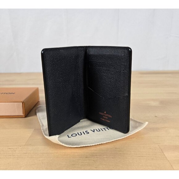 Louis Vuitton Rare Upside Down "LV" Pocket Organizer Wallet - Picture 4 of 9